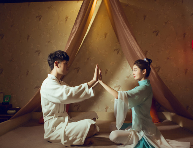 无锡水疗与创造力：当大脑在漂浮中重启